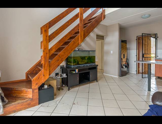 2 BEDROOM APARTMENT FOR SALE IN HONEYPARK